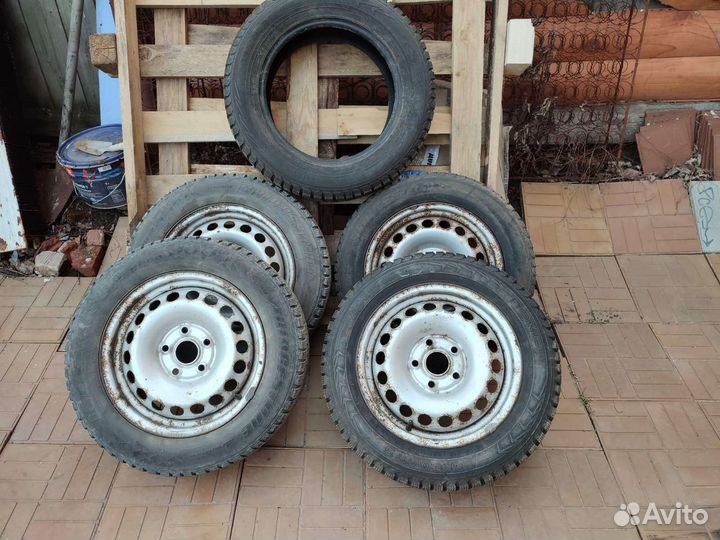 R15 Accelera Sigma 185/65, PCD 0x98 DIA 84