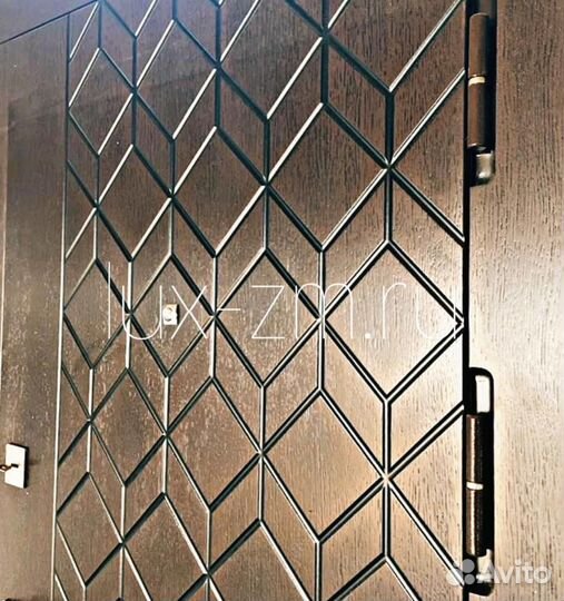 Дверь входная металлическая