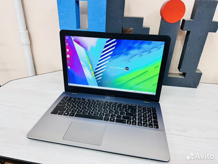 Игровой ноутбук Asus i5/8gb/930mx 2gb