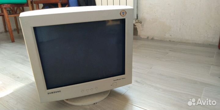 Системный блок и монитор