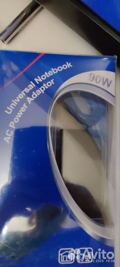 Универсальное зарядное устройство для ноутбука