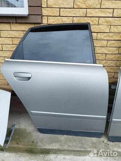 Двери audi a4 b6 правая сторона
