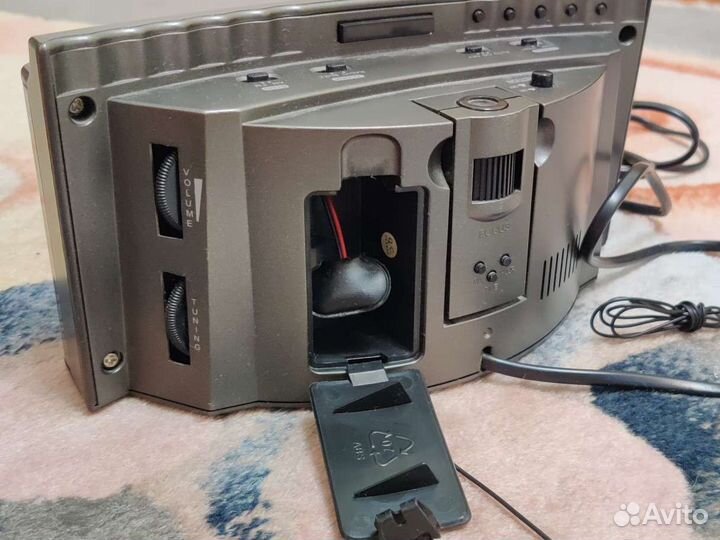 Радиоприемник с часами