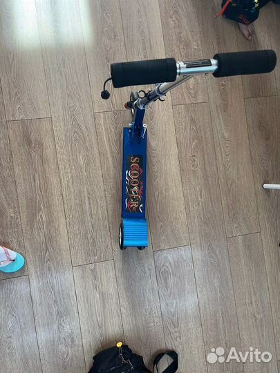 Самокат,детский трех колесный