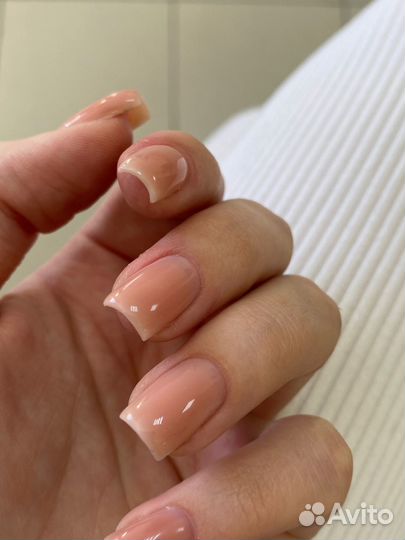 Маникюр с покрытием гель-лаком