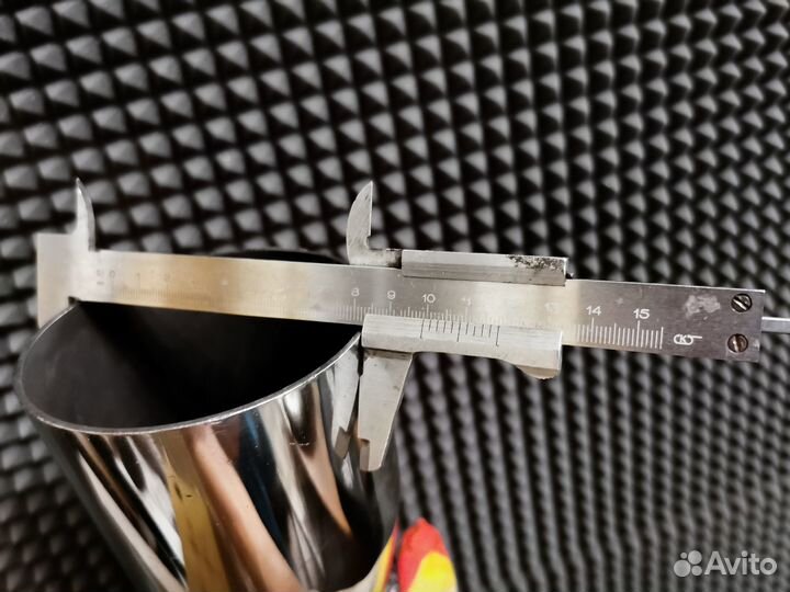 Наклейки на багажник Hyundai accent