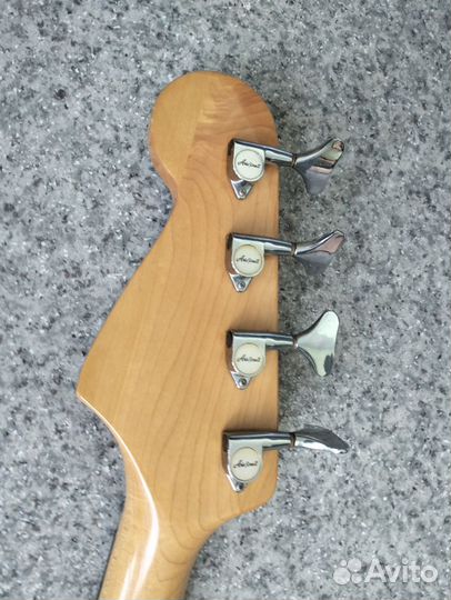 Бас гитара Aria Pro II Mad Axe