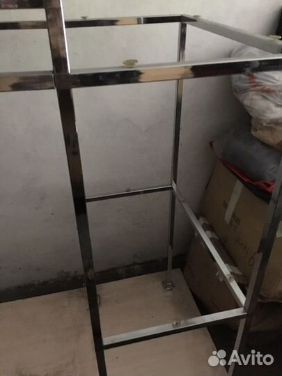 Вешалка напольная для одежды