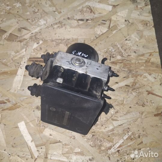 Блок ABS Volkswagen Golf 5