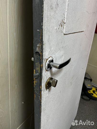 Дверь бу 203 х 81 см