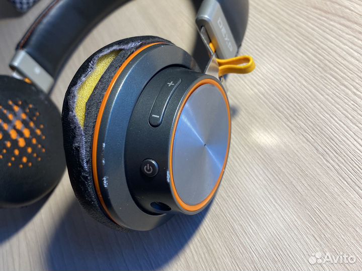 Беспроводные наушники dexp BT-300