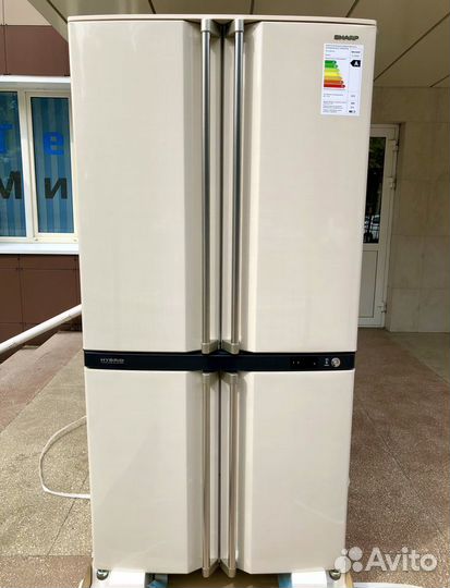 Холодильник Sharp