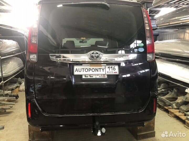 Фаркоп Toyota Noah и Voxy съемный шар