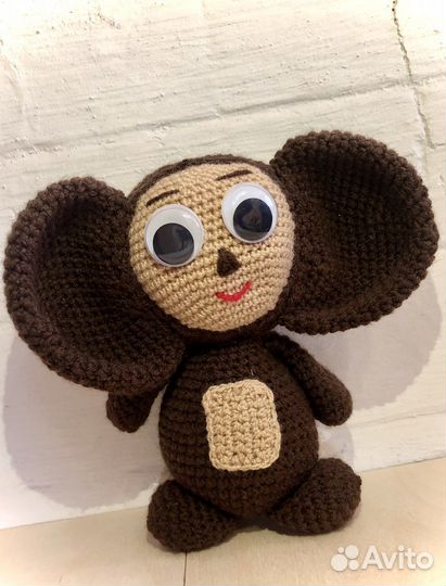 Вязаный чебурашка игрушка