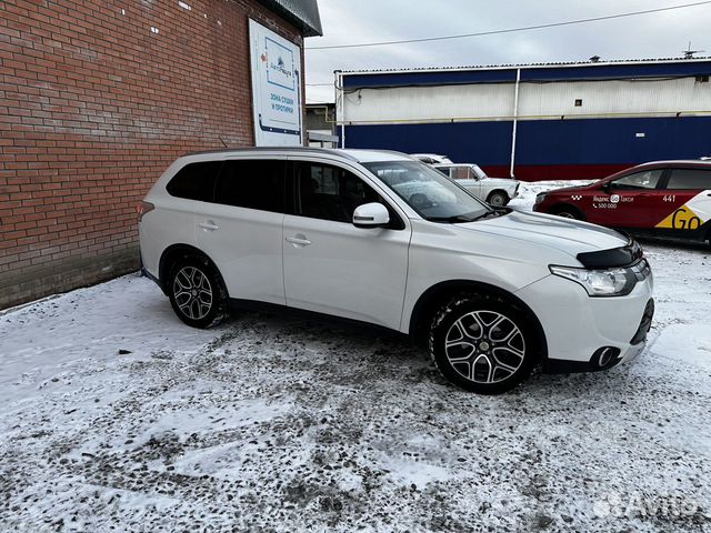 Mitsubishi Outlander 2.4 CVT, 2014, 181 000 км