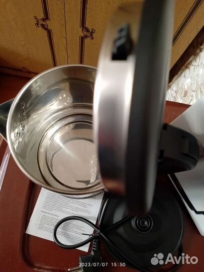 Чайник электрический новый