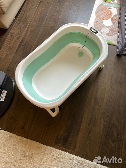 Ванночка для купания новорожденного