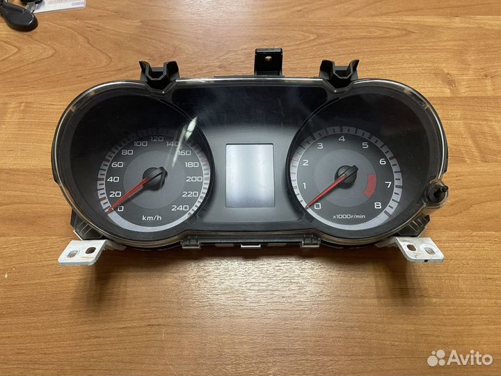 Mitsubishi lancer 10 панель приборов