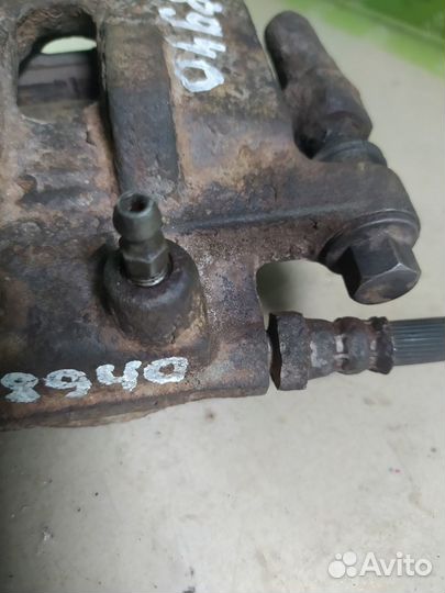 Суппорт задний левый Dodge Caliber