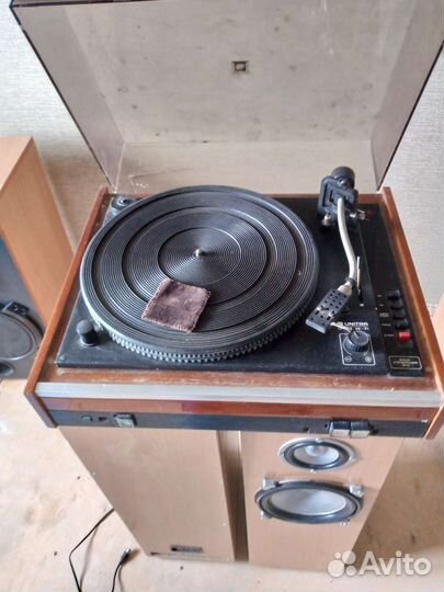 Проигрыватель винила СССР