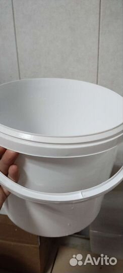 Ведра пластиковые с крышкой