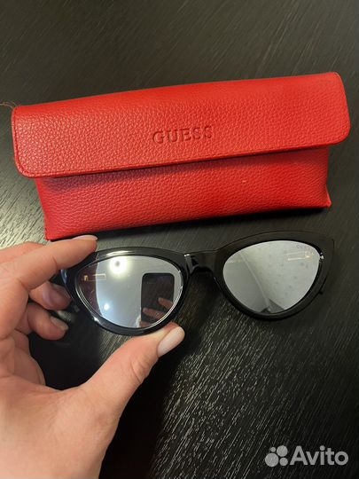 Солнцезащитные очки женские guess