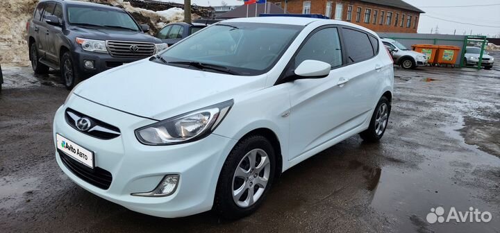 Hyundai Solaris 1.4 AT, 2012, 122 400 км