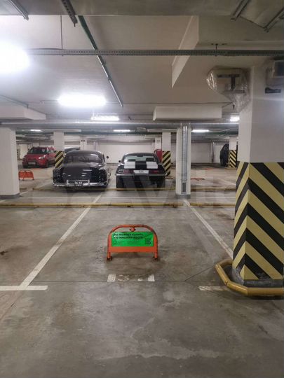 Машиноместо, 16 м²