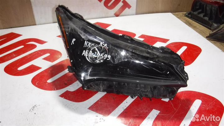 Фара правая Lexus NX 200t/300 (AZ10) 2015