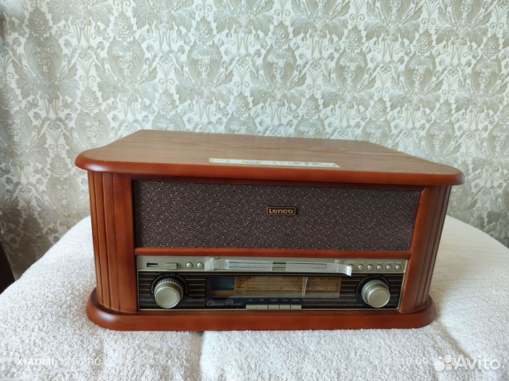 Радиола Lenco