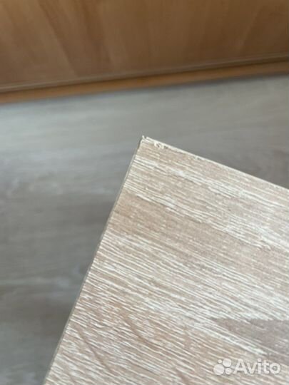 Придиванный столик (полка)