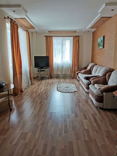 2-к. квартира, 57 м², 2/5 эт.