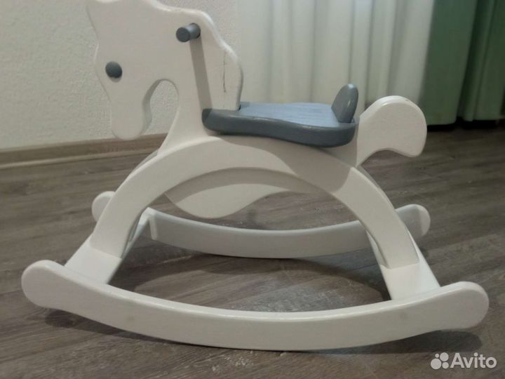 Качалка лошадь