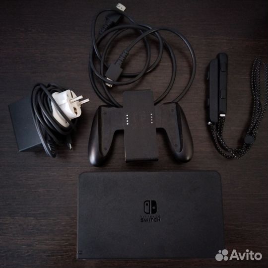 Nintendo switch oled 64GB + аксессуары