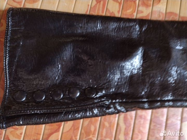 Перчатки кожаные лаковые