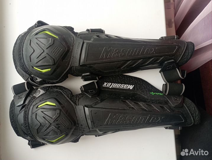 Шарнирные наколенники Masontex