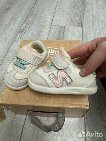 Кроссовки детские 19 размер