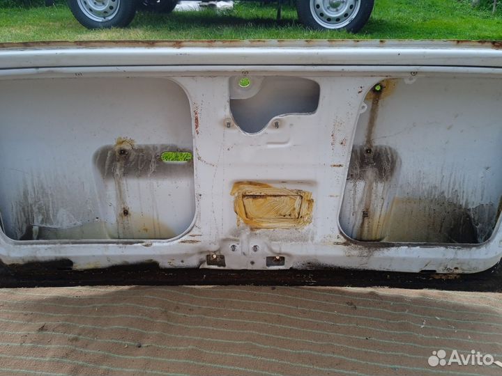 Крышка багажника niva 21213