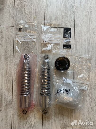 Доставка запчастей/экипировки Triumph