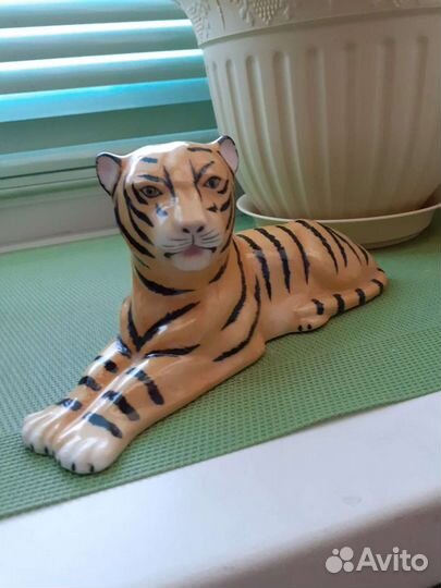 Фарфоровые статуэтки