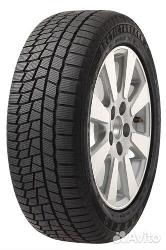 Maxxis SP02 Arctic Trekker 235/45 R17 97T