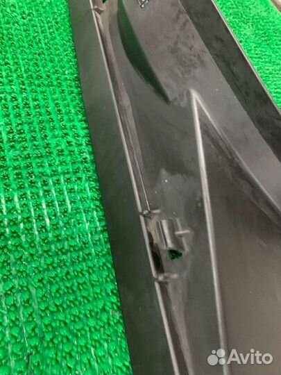 Диффузор радиатора Land Rover Range Rover L320