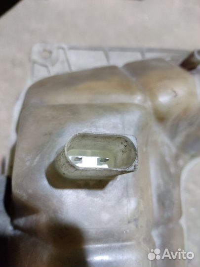 Бачок расширительный Volkswagen Passat B5 седан