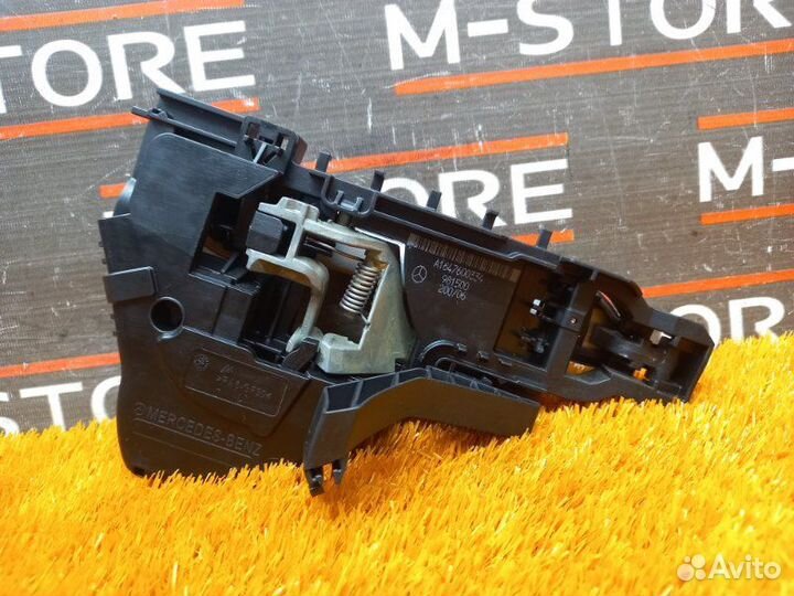 Ручка двери внешняя задняя левая Mercedes-Benz