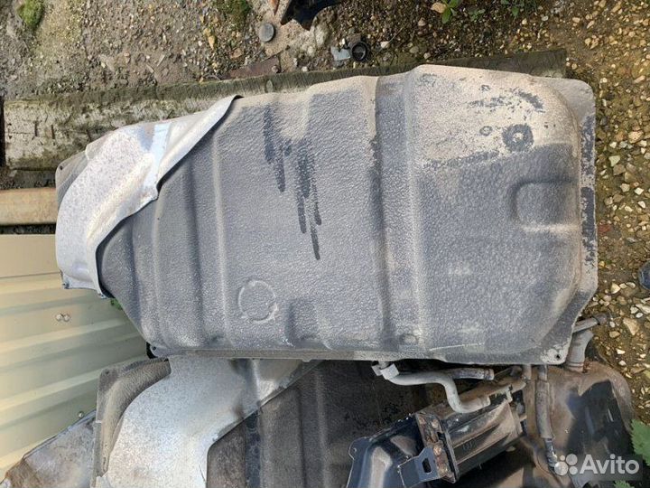 Бензобак Hyundai Solaris 2010-2014