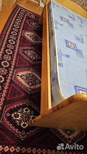 Кровать односпальная с матрасом