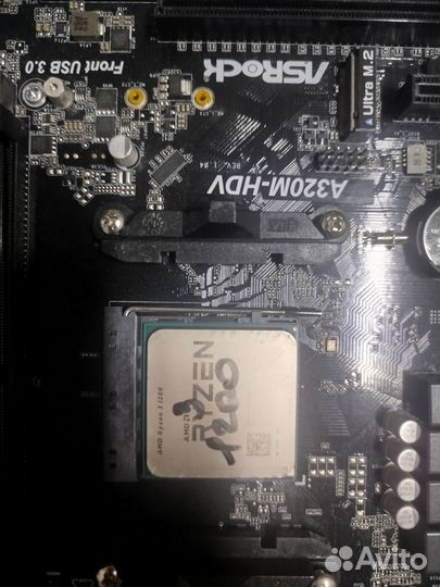 Материнская плата с процессором