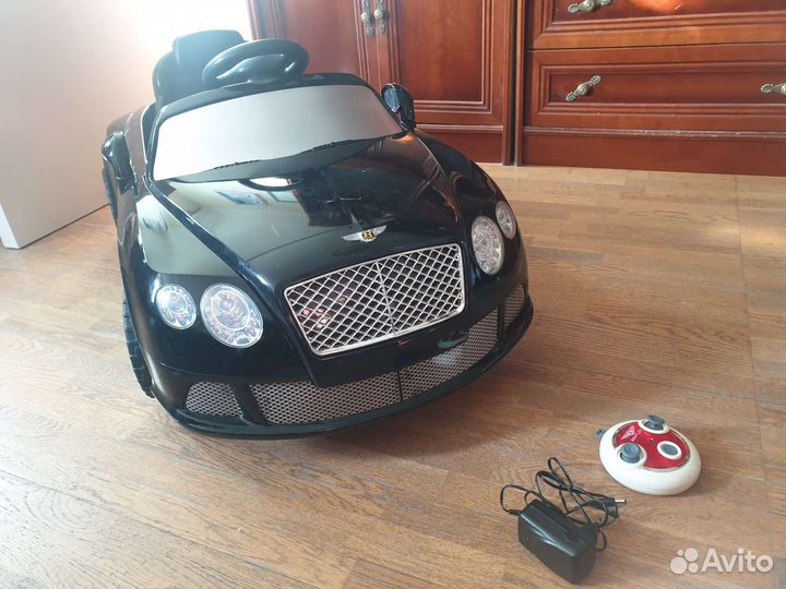 Детский электромобиль Bentley бу