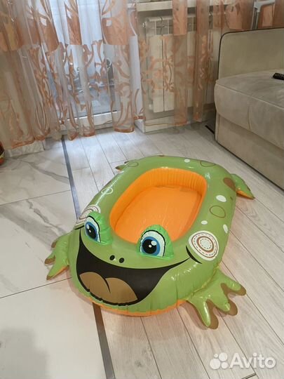 Надувной бассейн в виде лягушки
