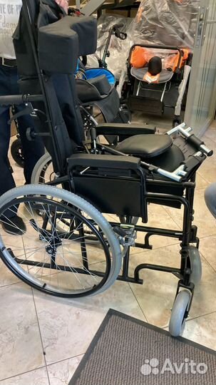 Коляска инвалидная новая